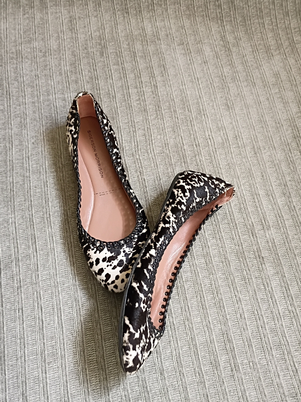 Sigerson Morrison Calf Hair Cow Print Ballet Flats Size 6 Made in Italy